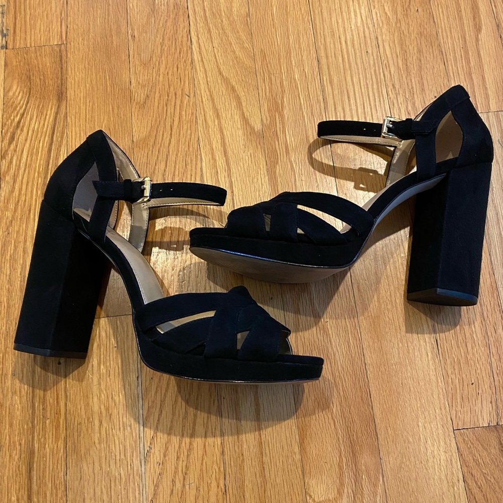 Michael Kors Black Suede Shoes Size 9 💕